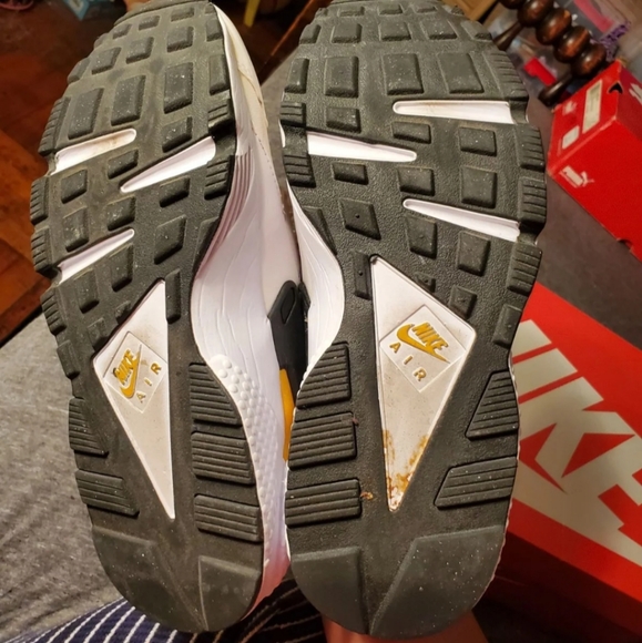 Nike Air Huarache - Picture 2 of 7